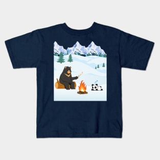 Bear and Panda in winter Kids T-Shirt